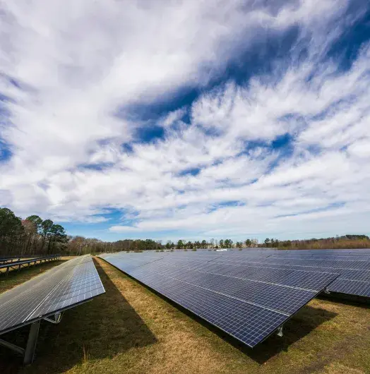 Sistema Solar OnGrid instalado en una cubierta residencial